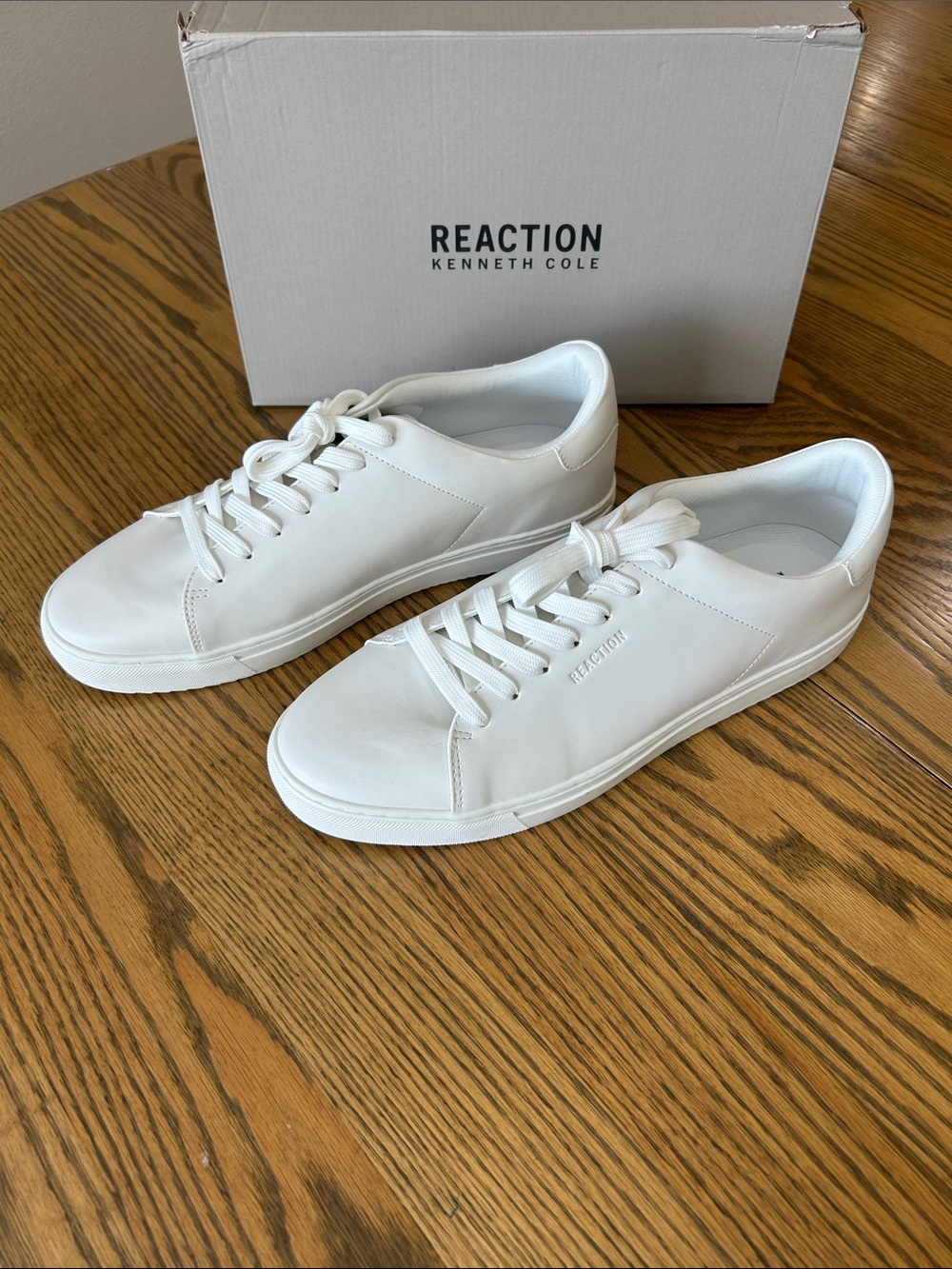 Reaction Kenneth Cole Javon Low-top sneaker, Ivory, size 12, NIB